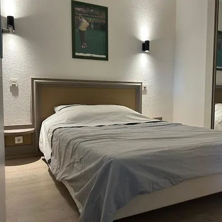 Apartment Au Coeur Du Domaine *